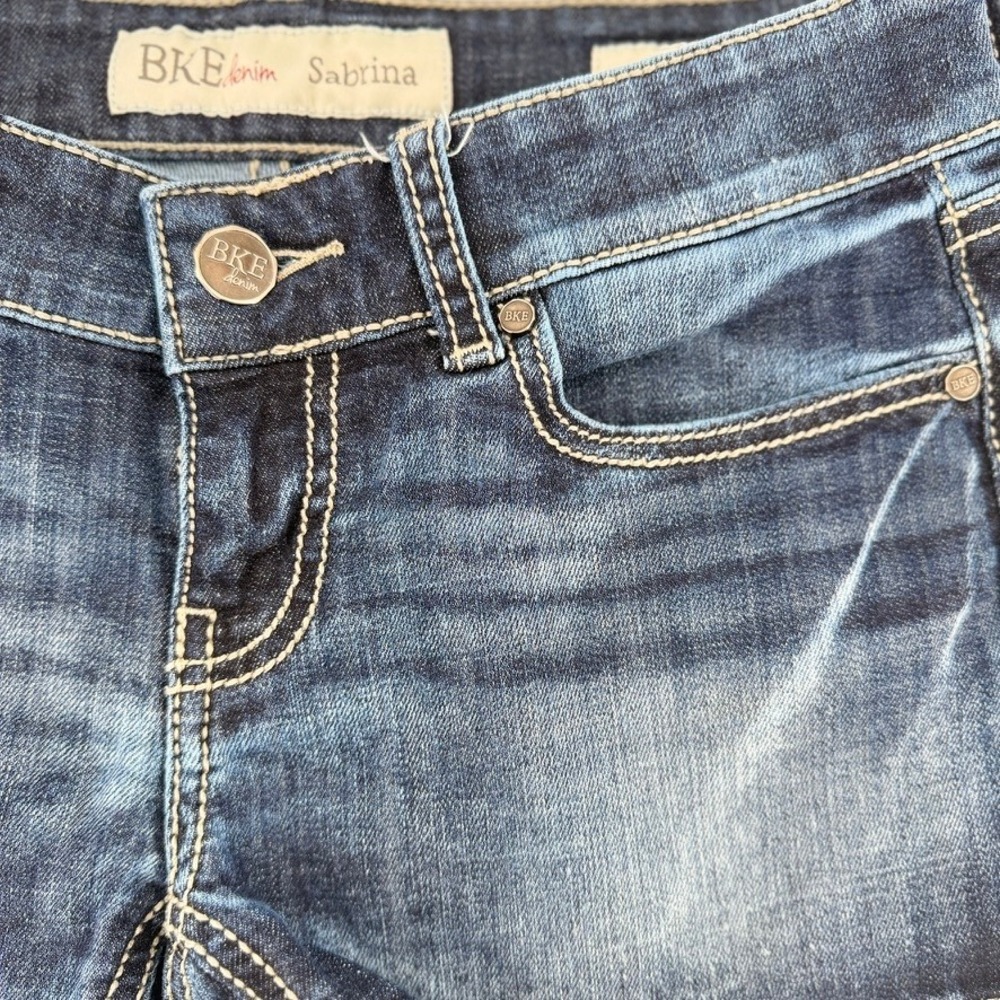 BKE Sabrina Denim Shorts Womens Size 26 Medium Wash Stretch Low Rise - Picture 11 of 15